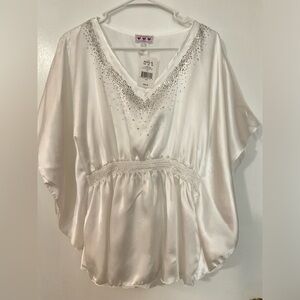 Trixxi kohl’s white sequence flowing top blouse  size S